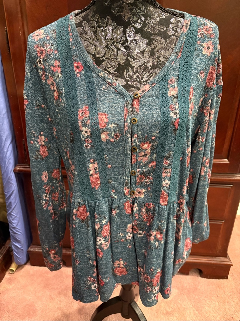 Maurices Green Floral Button-Front Peplum Tunic